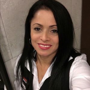 Meet your Posher, Evelin